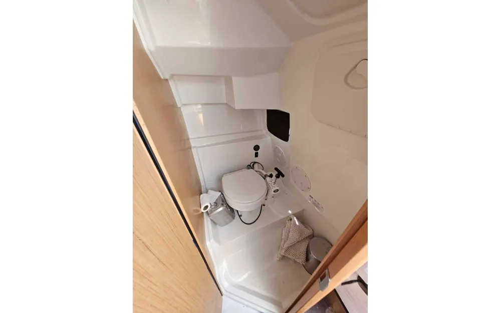 slider 7 Beneteau Flyer 8 SUNdeck