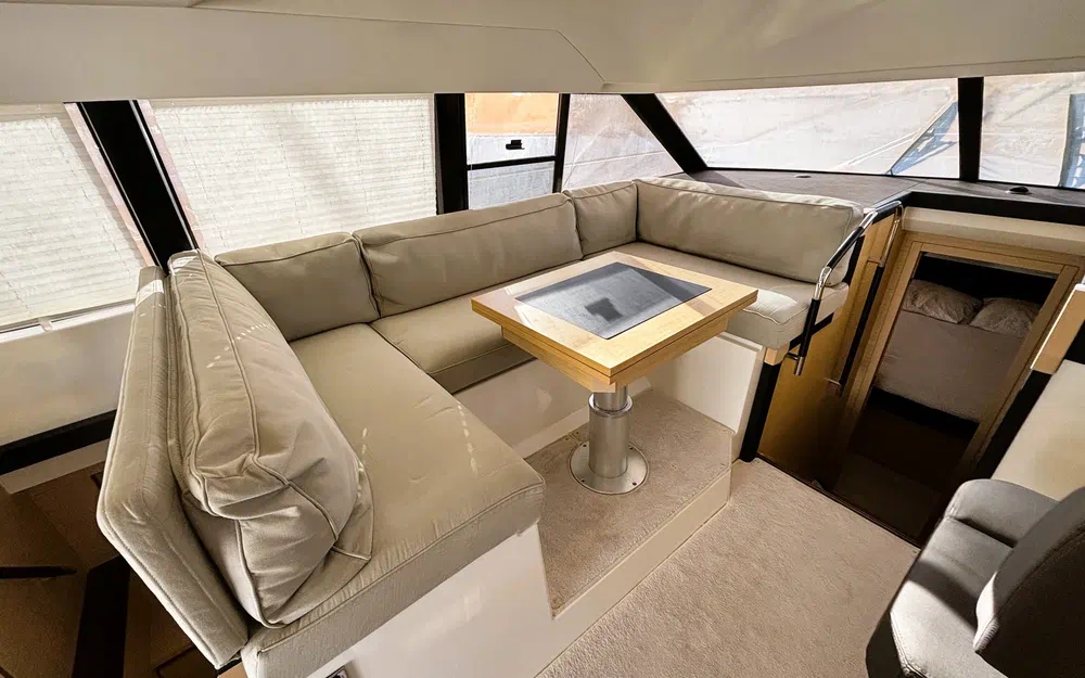 slider 17 Prestige Yachts 420 Fly