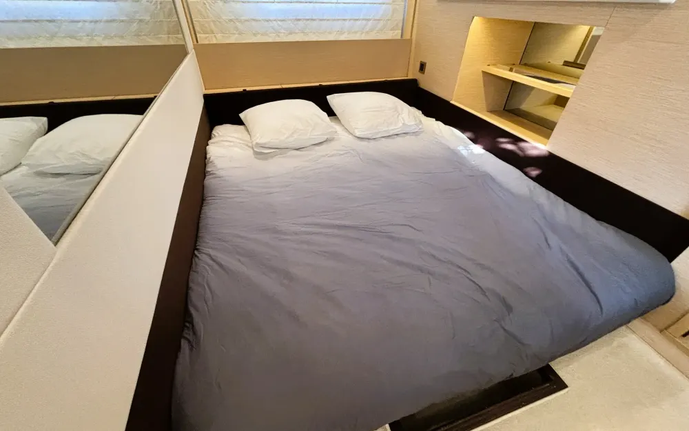 slider 32 Jeanneau Prestige 420 Fly
