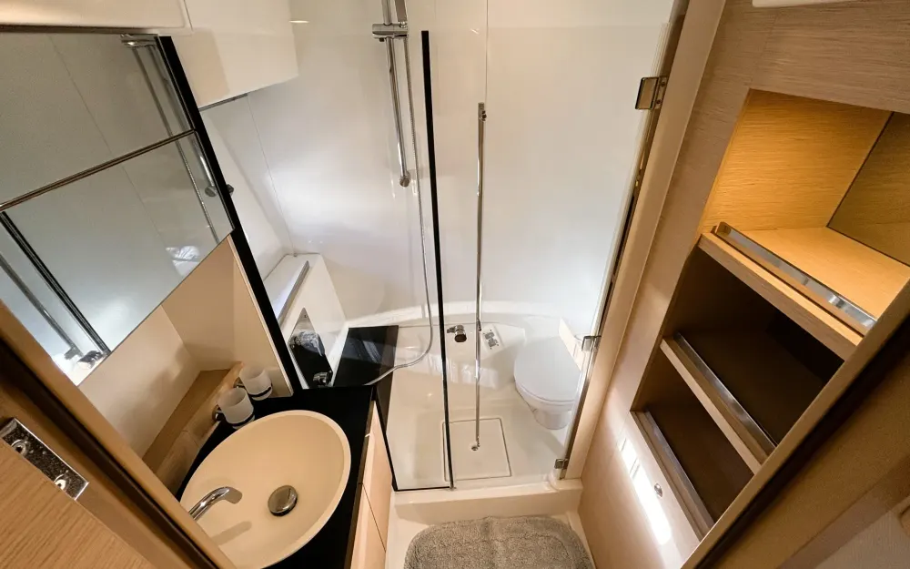 slider 33 Jeanneau Prestige 420 Fly
