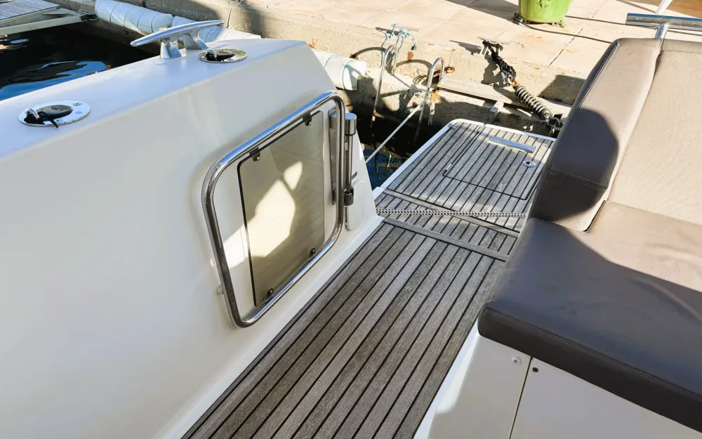 slider 65 Jeanneau Prestige 420 Fly