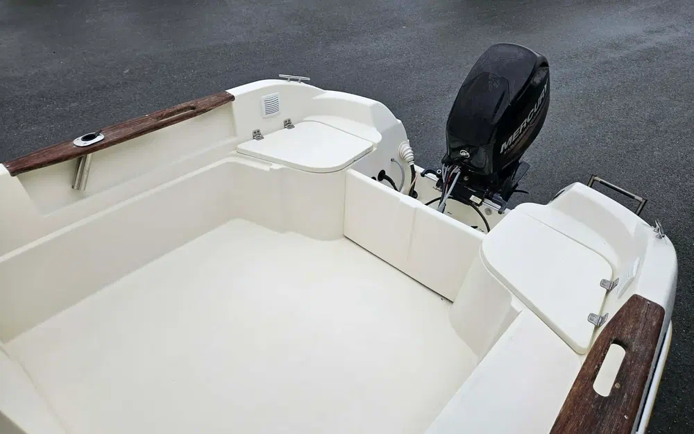 slider 11 Quicksilver 500 Pilothouse