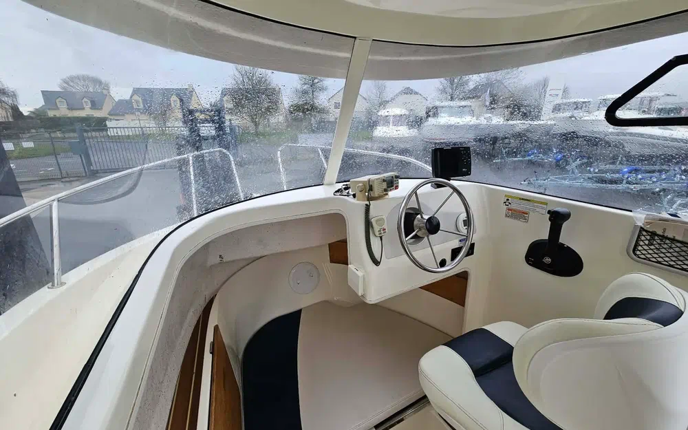 slider 13 Quicksilver 500 Pilothouse