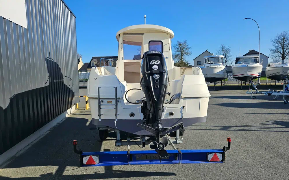 slider 19 Quicksilver 500 Pilothouse