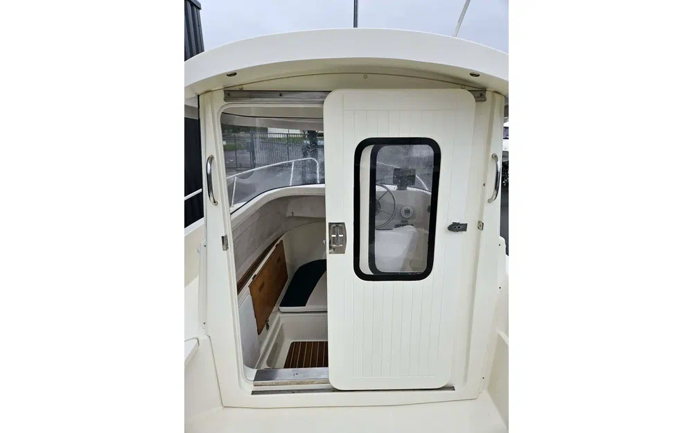 slider 5 Quicksilver 500 Pilothouse