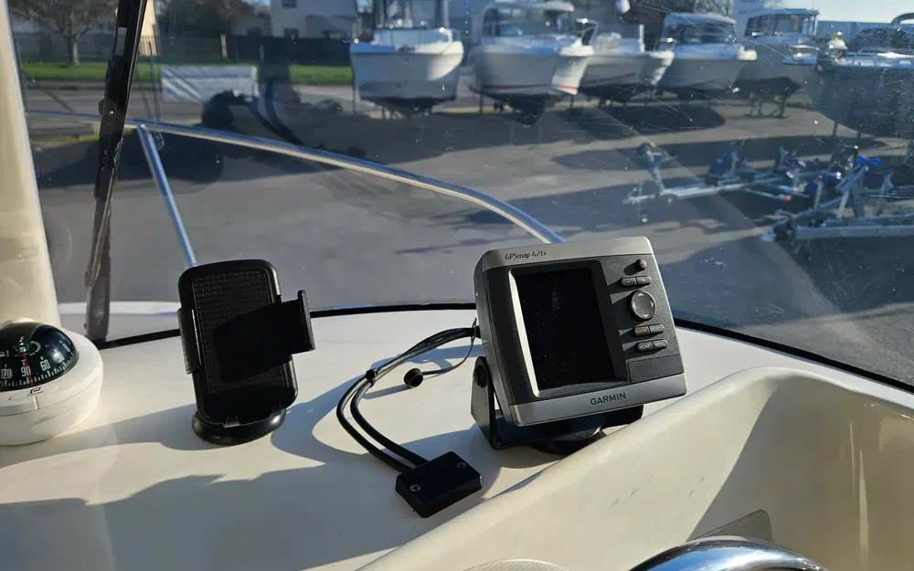 slider 5 Quicksilver 500 Pilothouse