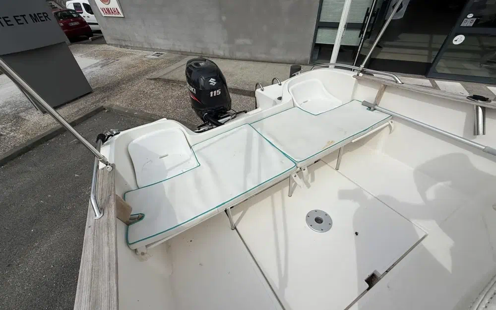 slider 7 Jeanneau Cap Camarat 615