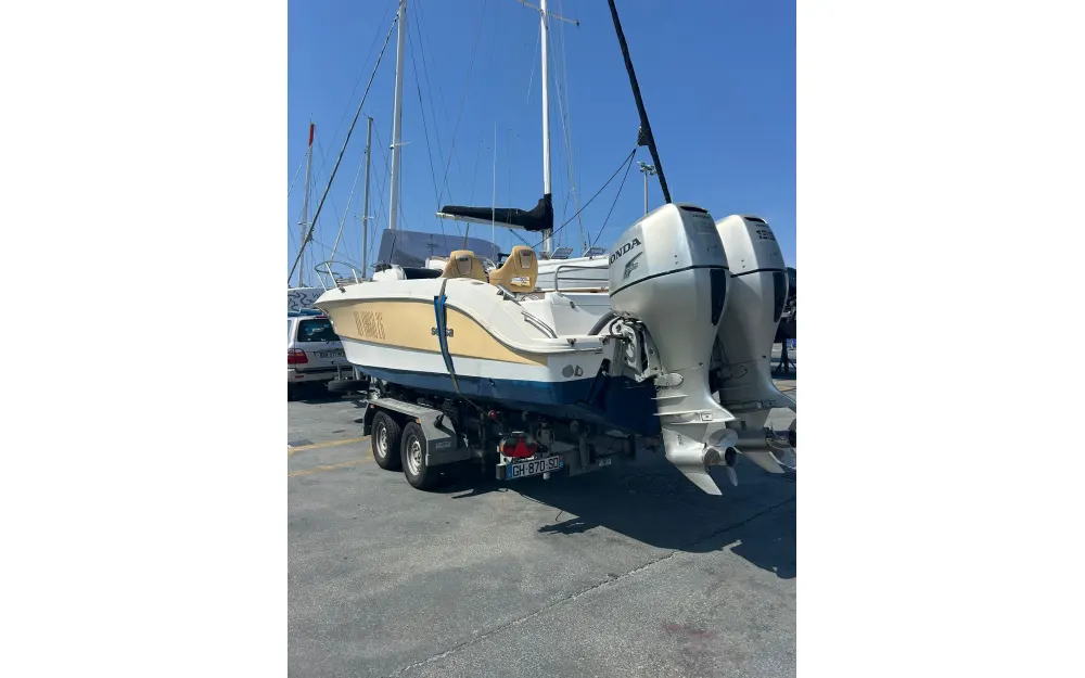 slider 1 Sessa Marine Key Largo 26