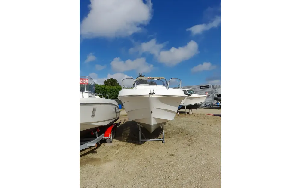 slider 1 Beneteau Flyer 750 Sun Deck