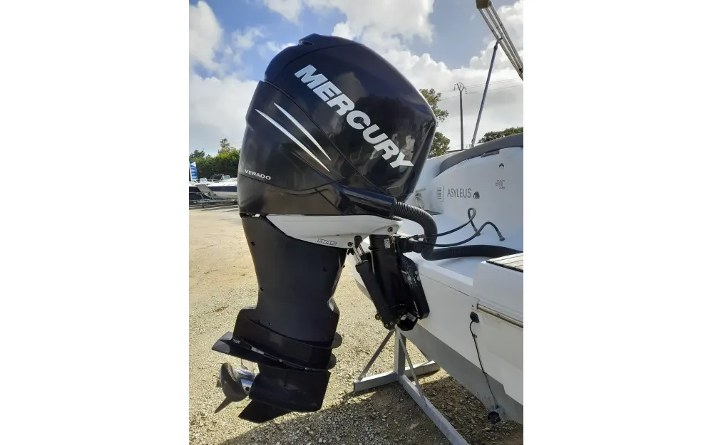 slider 3 Beneteau Flyer 750 Sun Deck