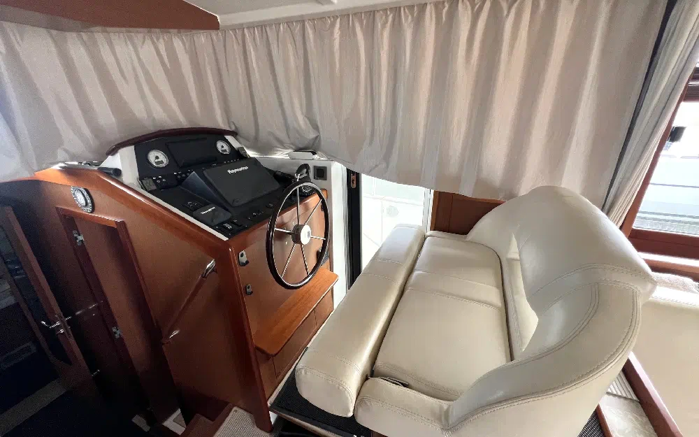 slider 2 Beneteau Swift Trawler 44