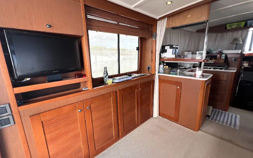 slider 3 Beneteau Swift Trawler 44