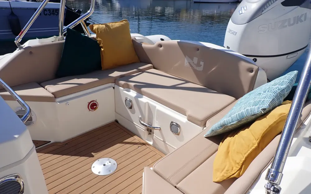 slider 3 Nuova Jolly Prince 28 Sport Cabine
