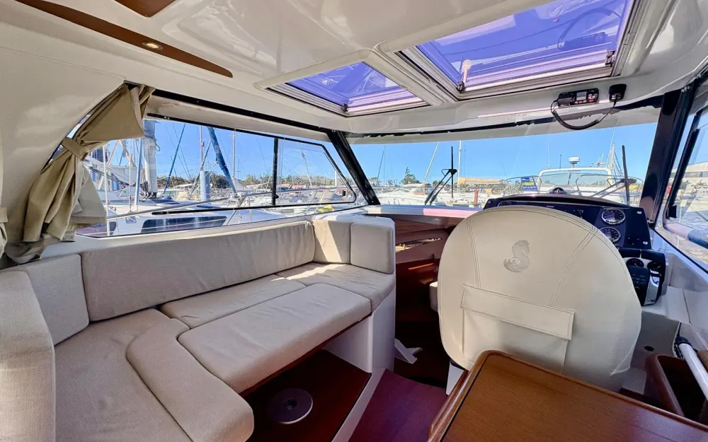 slider 10 Beneteau Antares 8.80