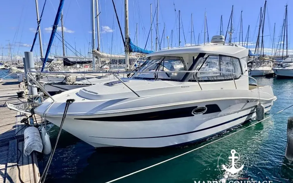 slider 0 Beneteau Antares 8.80