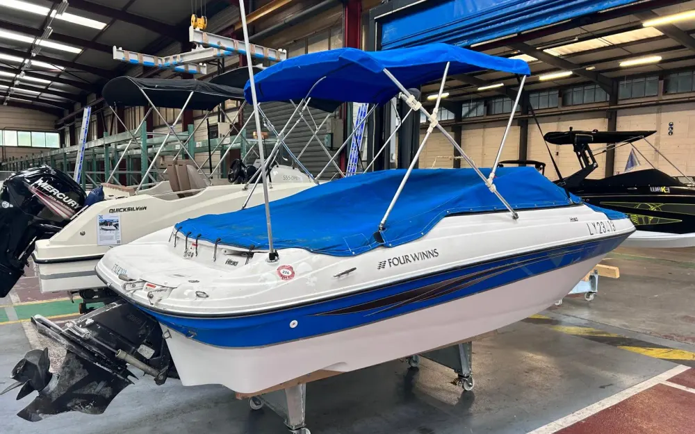 slider 0 Four Winns Horizon 190