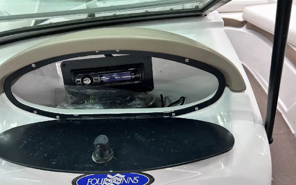 slider 7 Four Winns Horizon 190