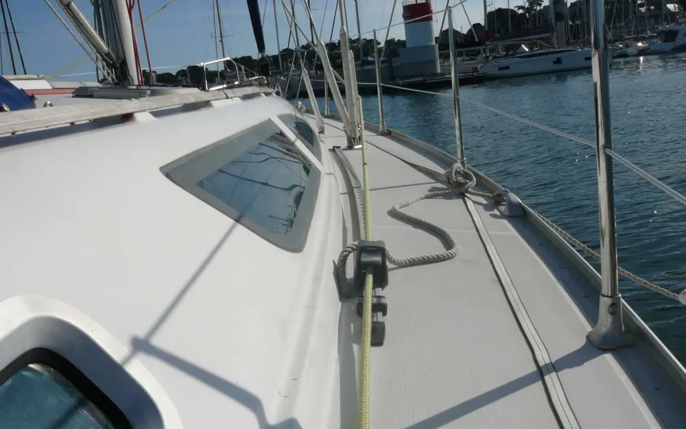 slider 8 Jeanneau Sun Odyssey 40