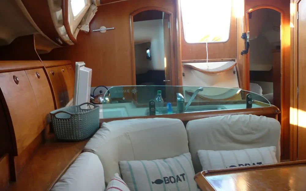 slider 1 Jeanneau Sun Odyssey 40