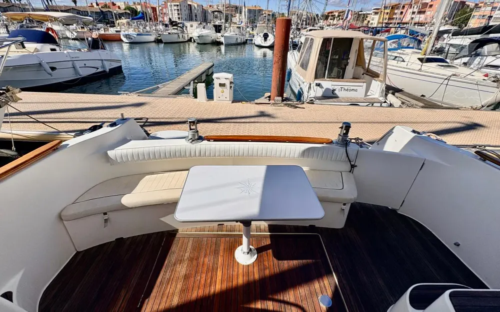 slider 5 Jeanneau Prestige 36 Fly