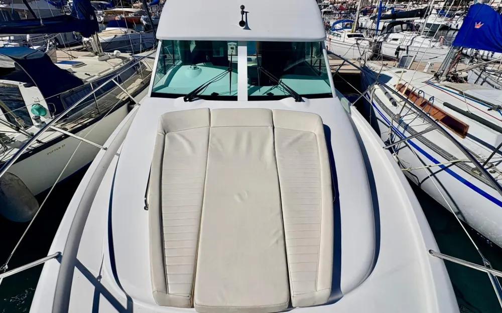 slider 12 Jeanneau Prestige 36 Fly