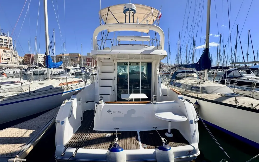 slider 3 Jeanneau Prestige 36 Fly