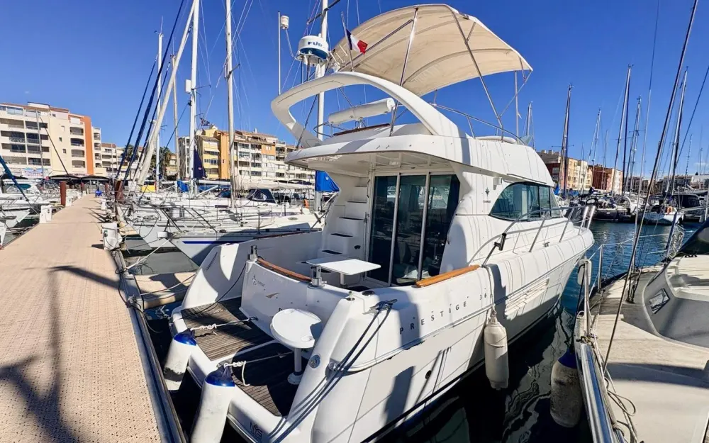 slider 2 Jeanneau Prestige 36 Fly