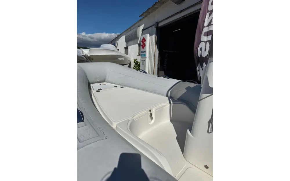slider 4 Capelli Tempest 430Open