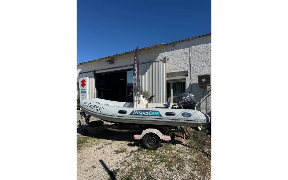 slider 1 Capelli Tempest 430