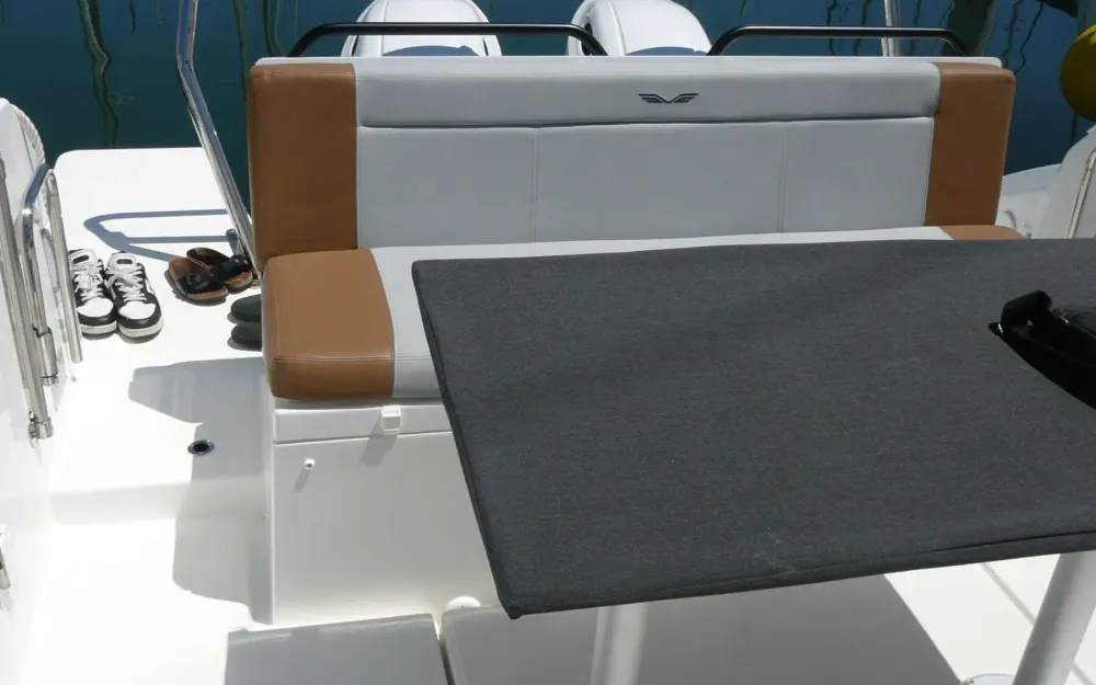 slider 2 Beneteau Flyer 9 Spacedeck