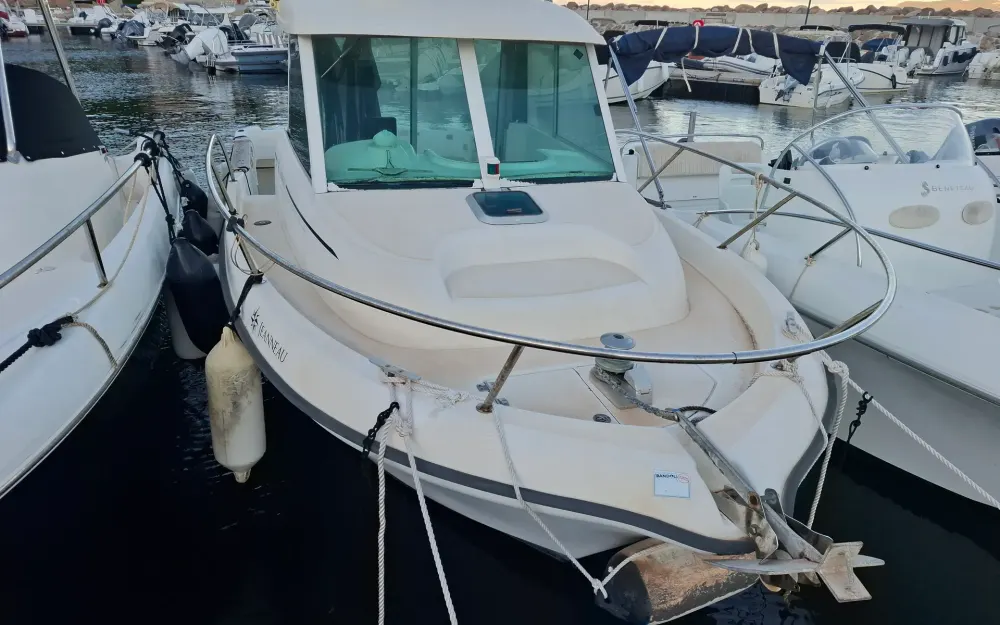 slider 0 Jeanneau Merry Fisher 635