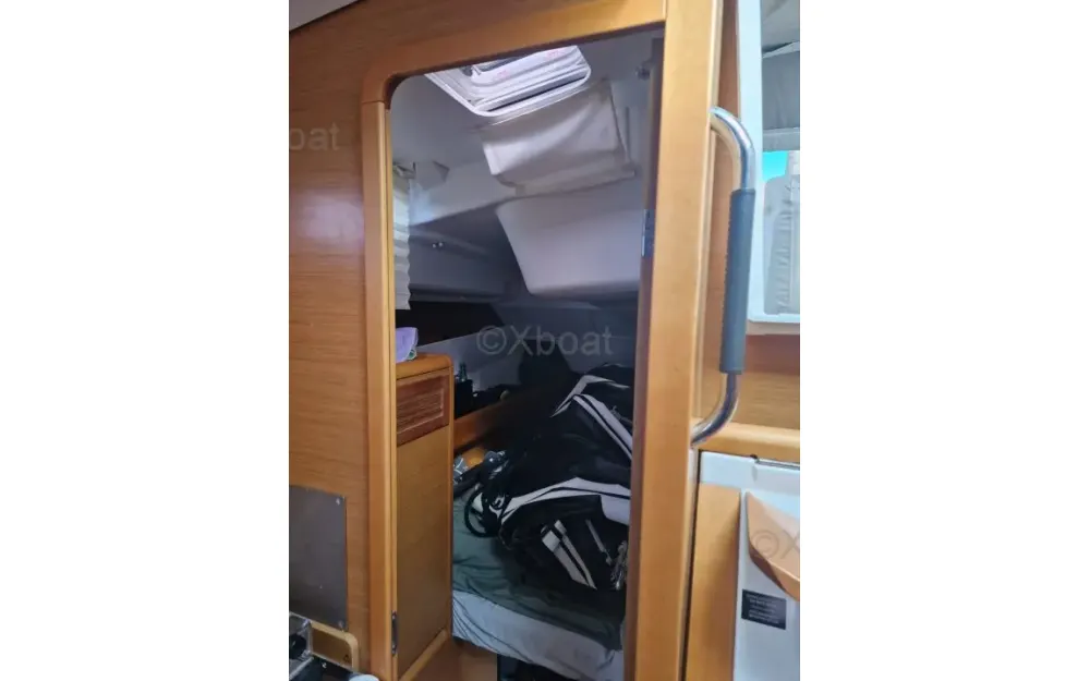 slider 10 Jeanneau Sun Odyssey 379 Perf
