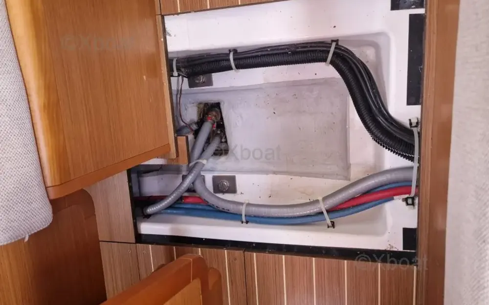 slider 7 Jeanneau Sun Odyssey 379 Perf