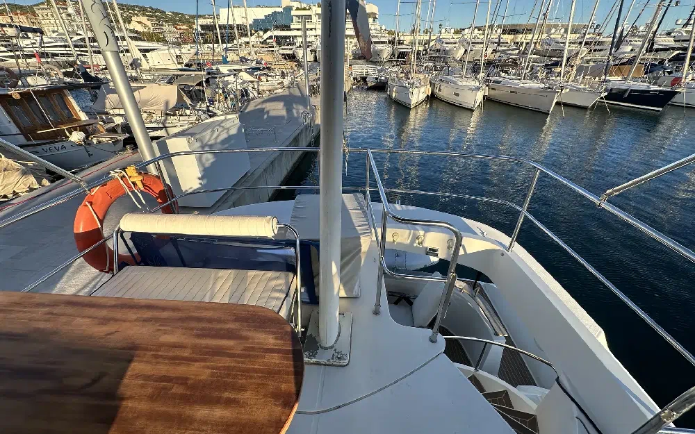 slider 33 Fountaine Pajot Maryland 37