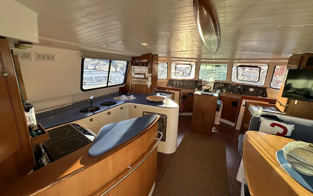 slider 36 Fountaine Pajot Maryland 37