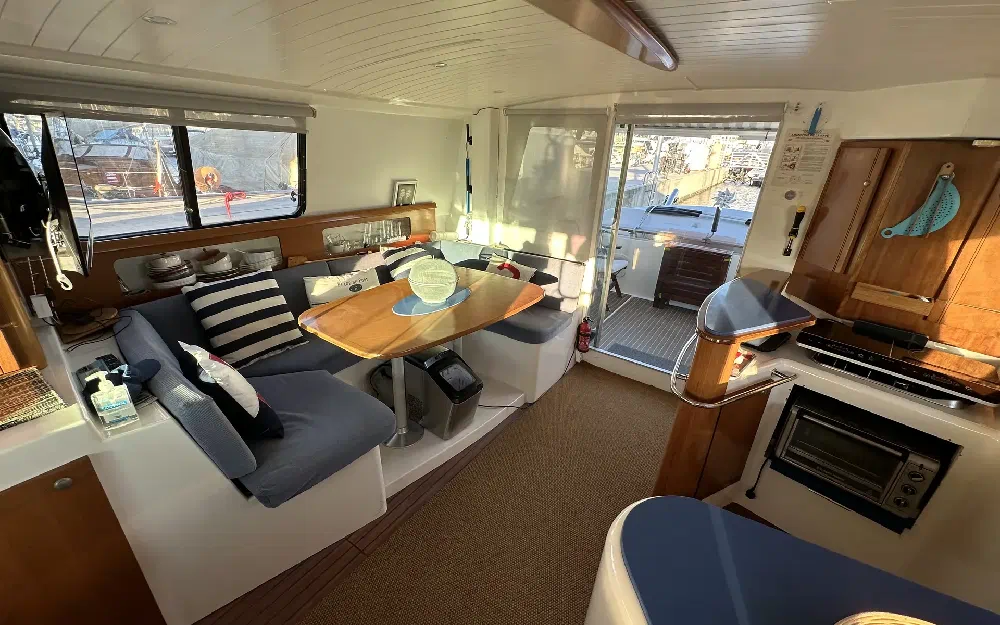 slider 40 Fountaine Pajot Maryland 37