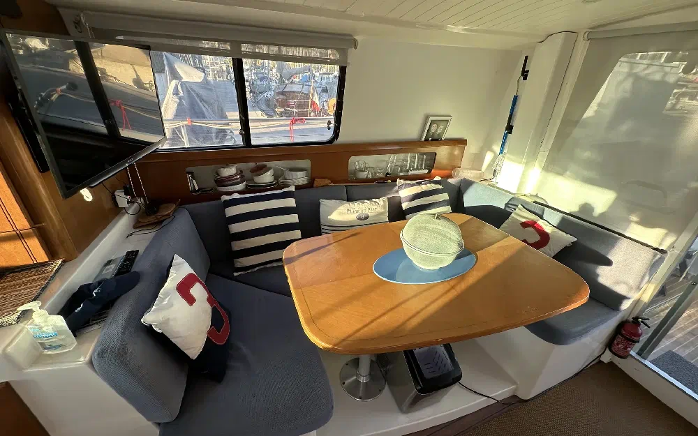 slider 41 Fountaine Pajot Maryland 37