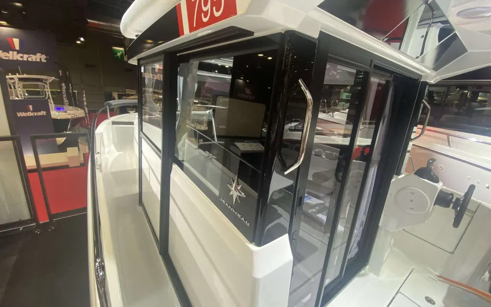 slider 3 Jeanneau Merry Fisher 795 Sport