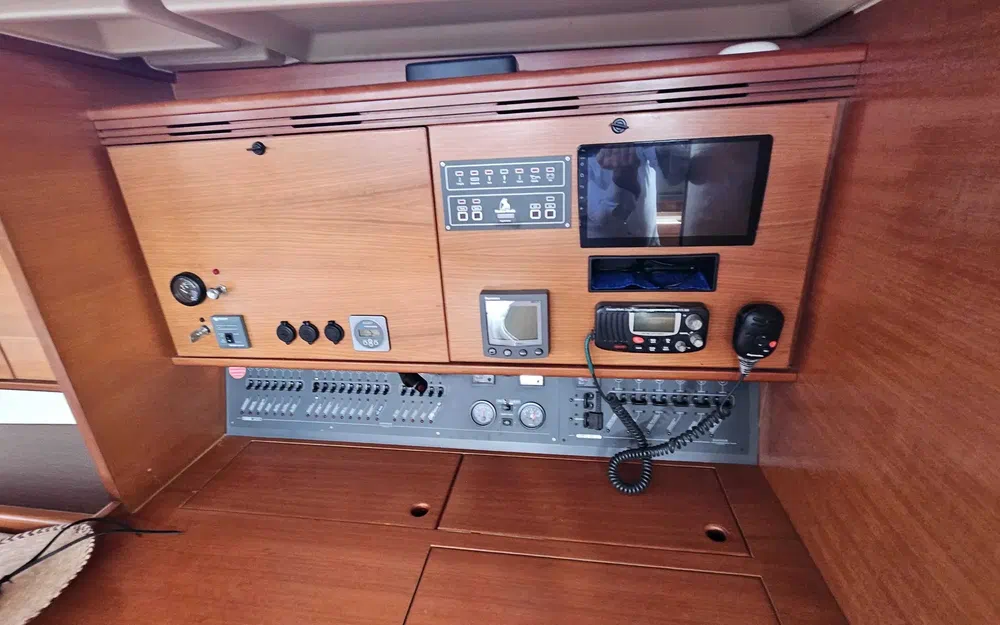 slider 17 Dufour 525