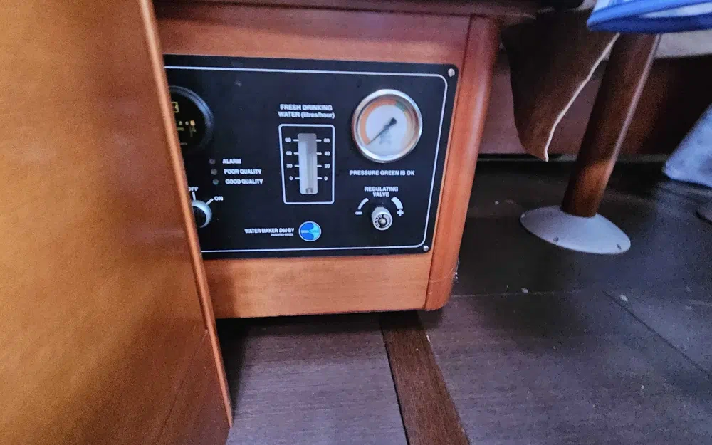 slider 18 Dufour 525