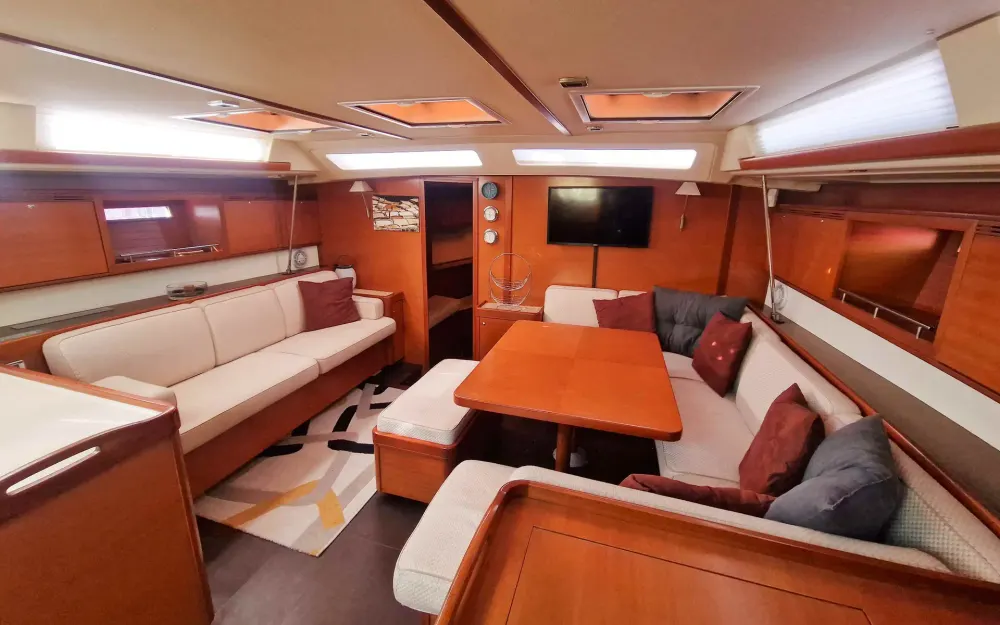 slider 6 Dufour  525Grand Large
