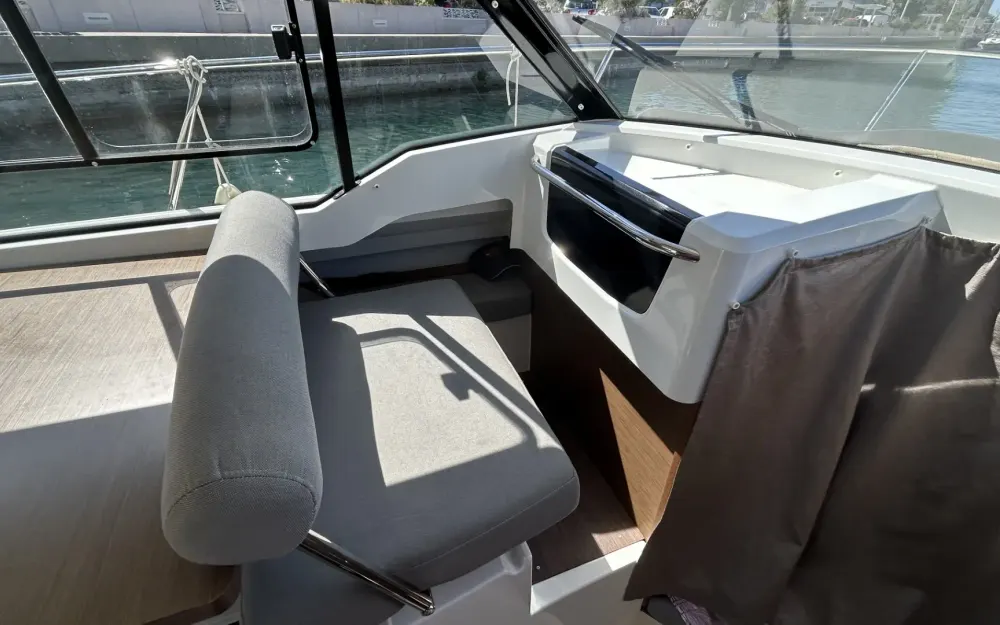 slider 11 Jeanneau Merry Fisher 795