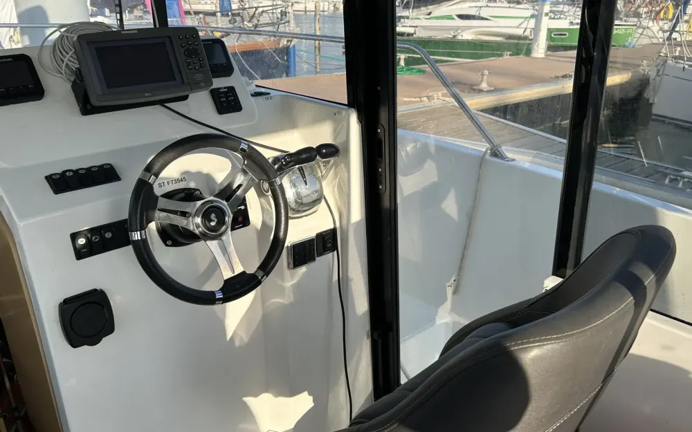 slider 1 Beneteau Barracuda 8