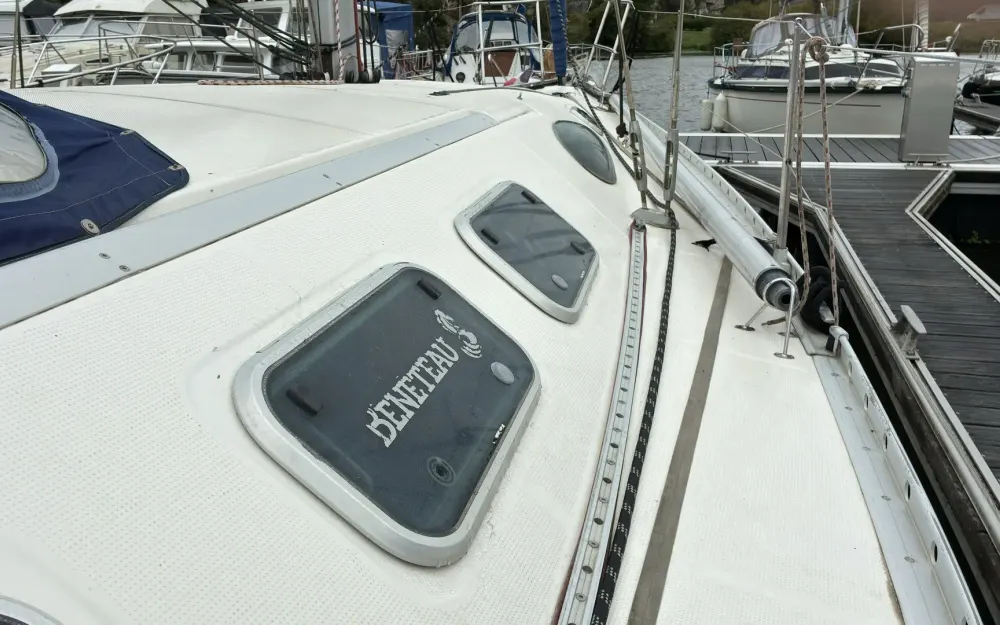 slider 17 Beneteau First 38 S5