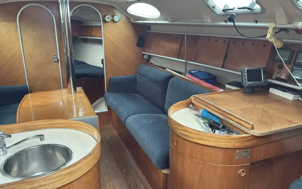 slider 3 Beneteau First 38 S5