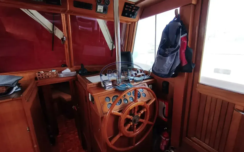 slider 8 Grand Banks  42