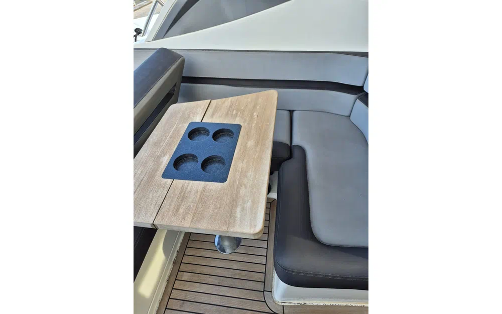 slider 10 Galeon 325 HTO