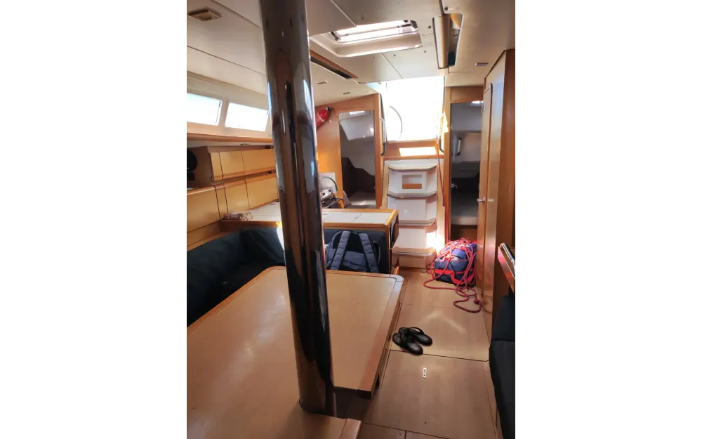 slider 9 Jeanneau Sun Odyssey 379