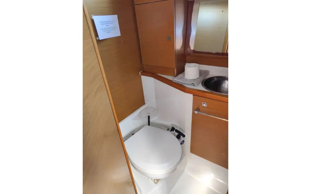 slider 7 Jeanneau Sun Odyssey 379