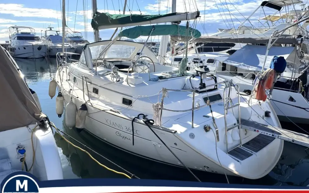 slider 0 Beneteau Oceanis 36 CC